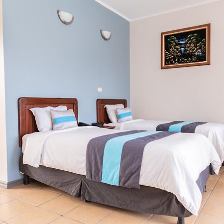Hotel Y Restaurante El Guarco Картаго Екстериор снимка