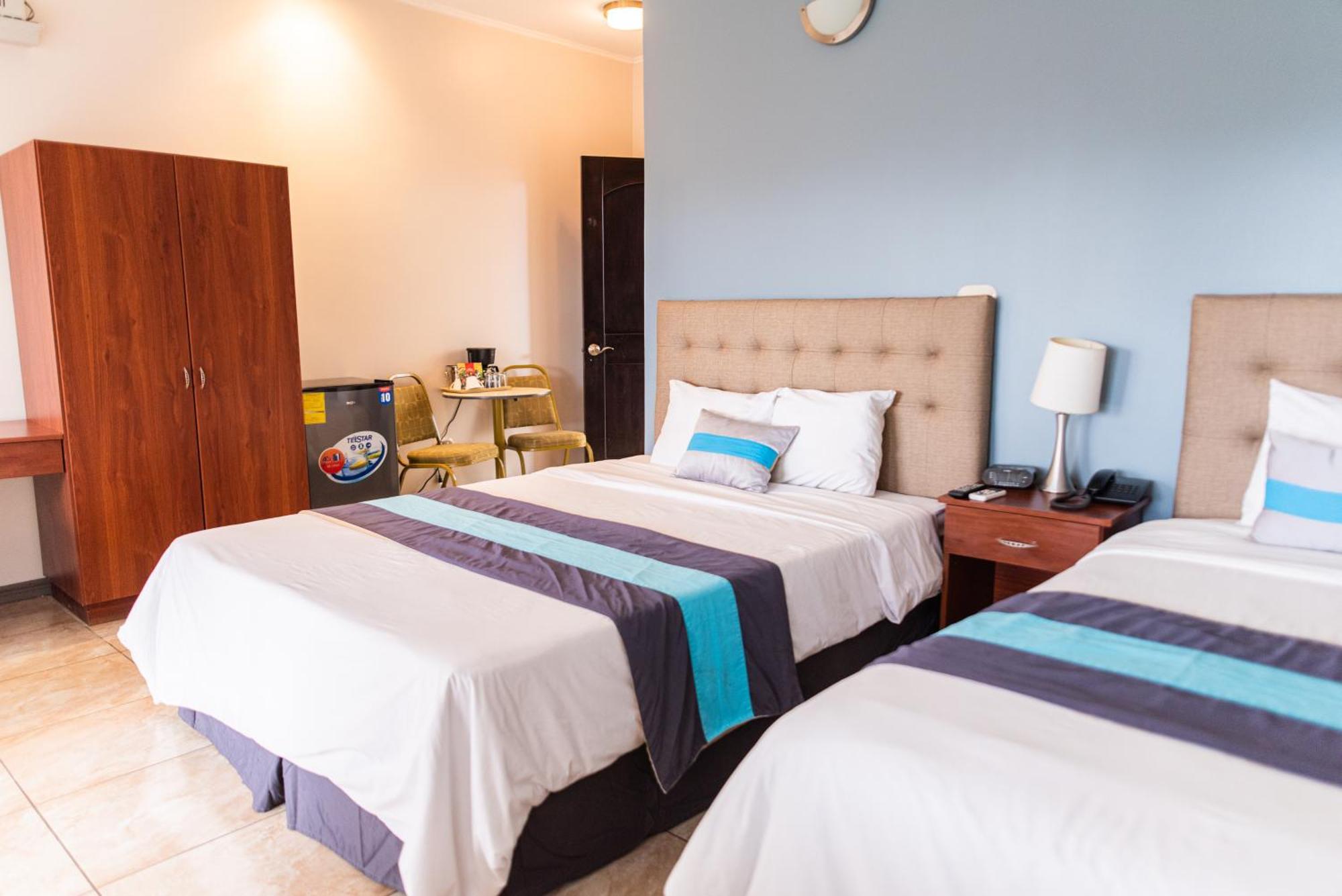 Hotel Y Restaurante El Guarco Картаго Екстериор снимка