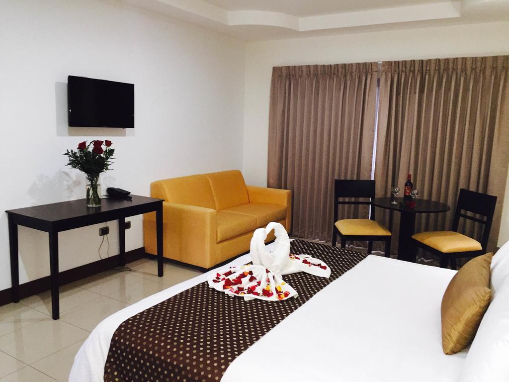 Hotel Y Restaurante El Guarco Картаго Екстериор снимка